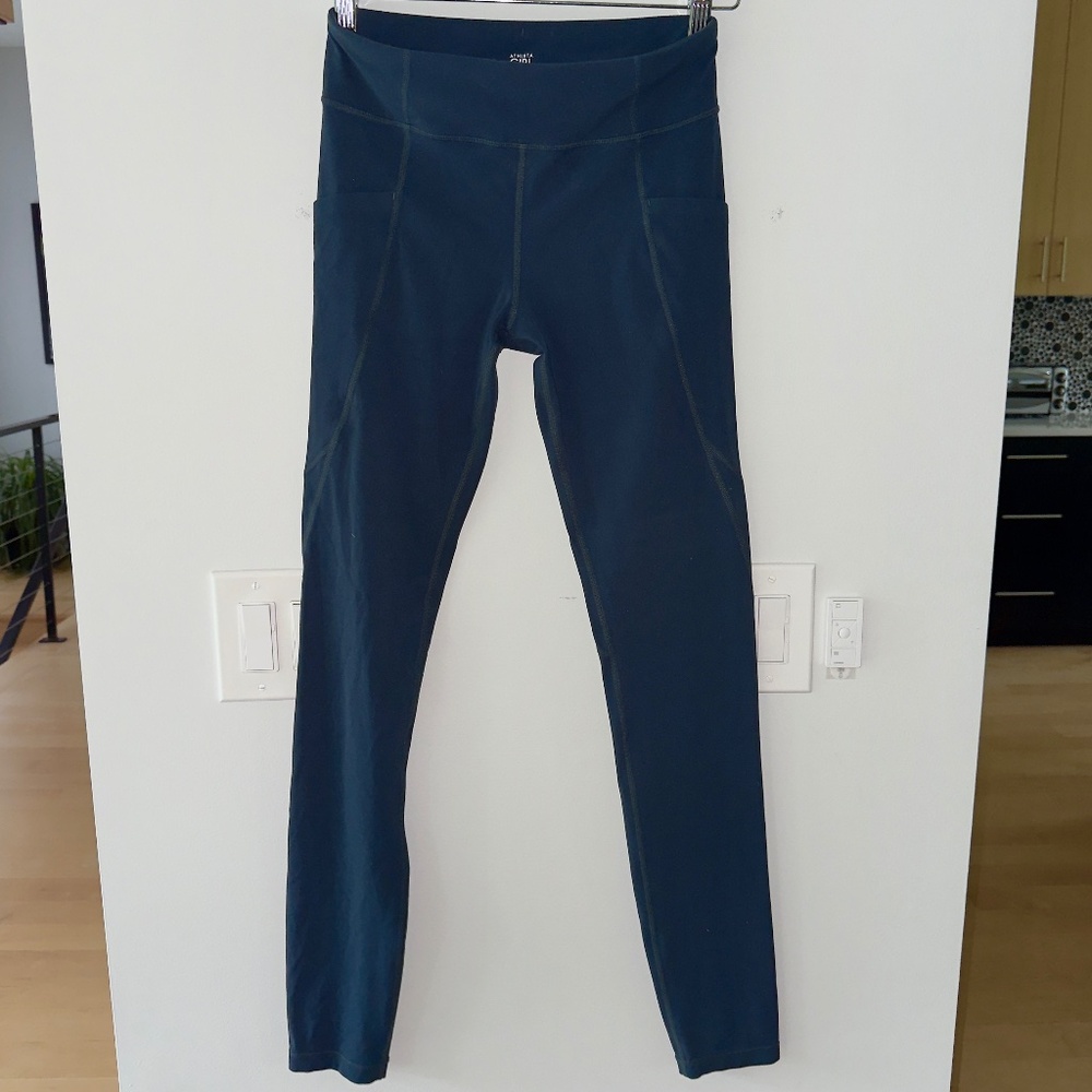 ATHLETA GIRL "stash your treasures" LEGGING